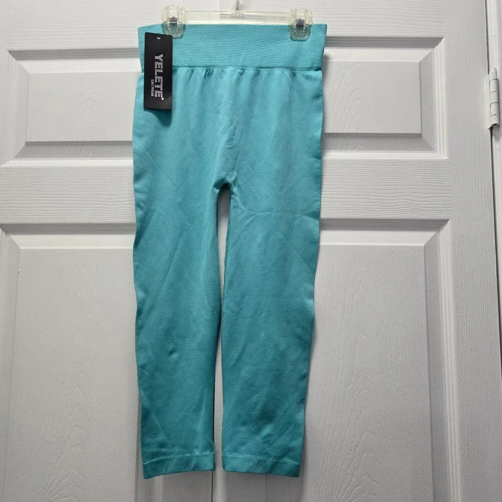 NWT Yelete Crop Leggings Mint One Size - Picture 1 of 3
